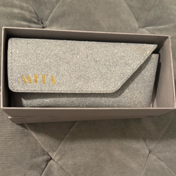 Mint Condition MITA SUSTAINABLE EYEWEAR
56mm Square Sunglasses - Picture 6 of 9